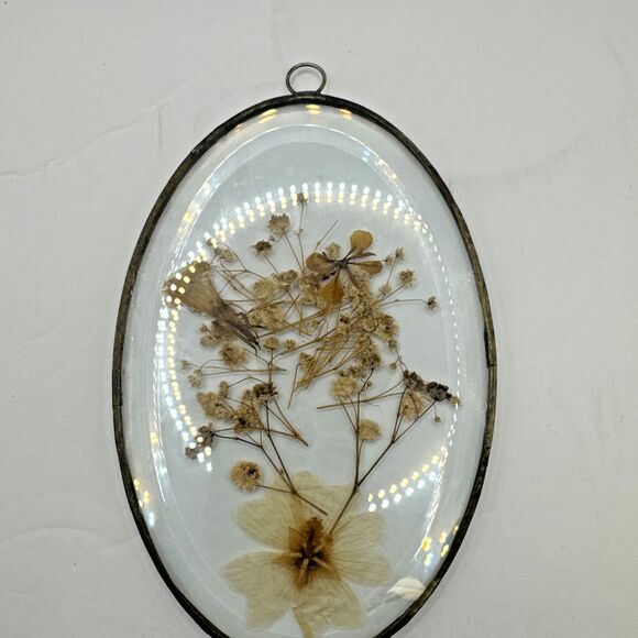 Vintage OvalBeveled Glass Dried Flowers Gold Frame Hanging Wall Decor 6.” - Picture 4 of 4